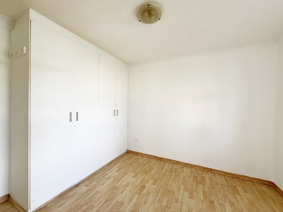 To Let 3 Bedroom Property for Rent in Parow Golf Course Western Cape